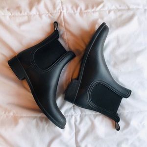 brand new aldo black rain booties